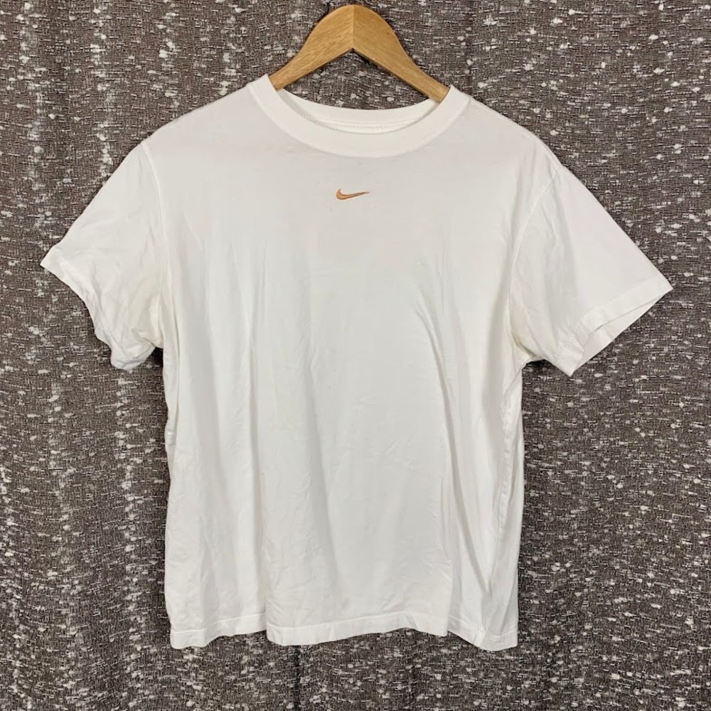 The Nike Tee White Short Sleeve T-Shirt Center Swoosh Crew Neck Men's Small